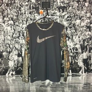 Mens Nike Camouflage Dri Fit Long Sleeve T shirt